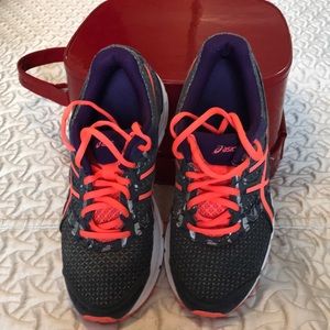 ASICS Gel-Excite 4. Used.